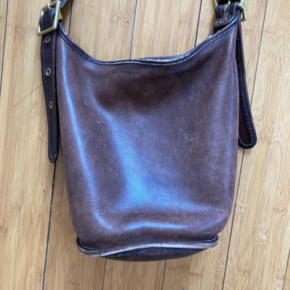 Coach bucket bag - Picture 3 of 6